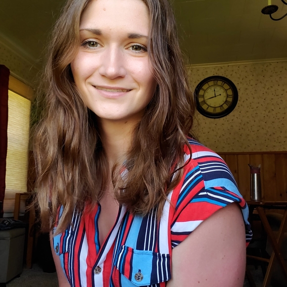 🖤Meet Your Posher🖤 - Picture 1 of 2